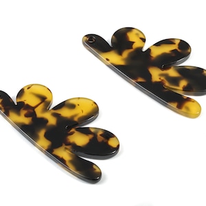 Acetate Tortoise Shell Earrings - Acetate Earring Charms - Flower Shaped Pendant - Color Code: A02 - 54.4x27.3x2.53mm - AC1090A