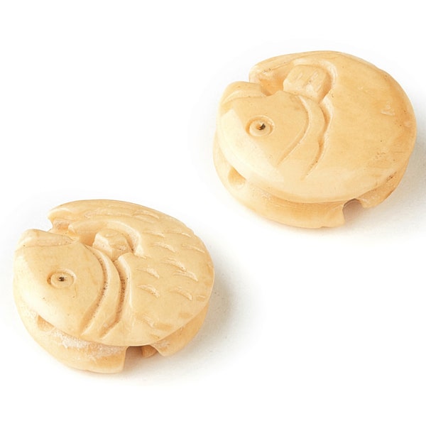 Hand Carved Bovine Bone Beads Charms - Fish Shaped Pendant - Jewelry Supplies - 16.64x16.64x6.78mm - BO1001