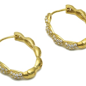 Brass Round Huggie Hoop Earrings with Zircon - Raw Brass Huggie Hoop - Brass Zigzag Hoop Earrings - 29.54x23.94x5.09mm - PP7842