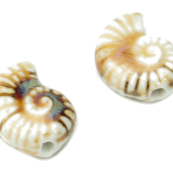 Glasierte Keramik Schneckenperlen - Geschnitzte Schneckenperlen - handgemachte Perlen - Armbandperlen - Verbinderperlen - 20,7x15,63x8,63mm - NS1807