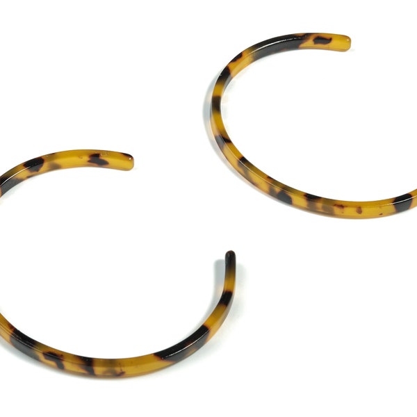 Acetate Acrylic Cuff Bracelet - Tortoise Shell Cuff Bracelet - Circle Bracelet - Color Code: A02 - 64.31x52.42x3.58mm - AC2181-A02