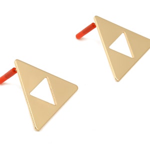 Brass Triangle Earring Post - Brass Triangle Earring Stud - Gold Tone Plated Brass - Jewelry Supplies - 27.22x27.22x1.13mm - PP3033