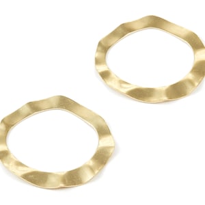 Brass Circle Charms - Wave Circle Shaped Raw Brass Pendant - Earring Findings - Jewelry Supplies - 35.4x34.7x0.7mm - PP2124
