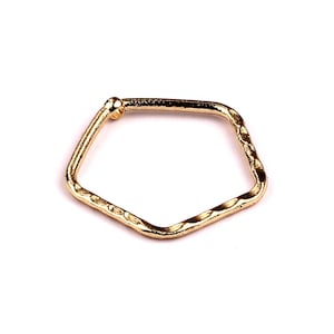 Pentagon Shaped Charms- Zinc Alloy Earring Findings - Gold Tone - Alloy Pendant for Necklace - Jewelry Supplies - 25x25x1.7mm - ZZ1154