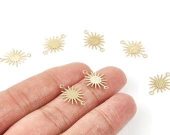 Colgantes de latón con forma de sol - Conector de latón crudo texturizado con forma de sol y 2 orificios - Suministros para joyería - 17,92 x 13,2 x 0,4 mm - PP2047
