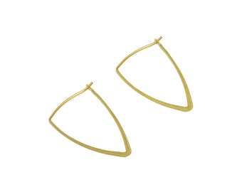 30mm Brass Triangle Wire Hoop Earring - Raw Brass Hammered Geometry Wire Earring - Brass Hammered Ear Wire Hoop - 31x19x0.8mm - PP10424-30