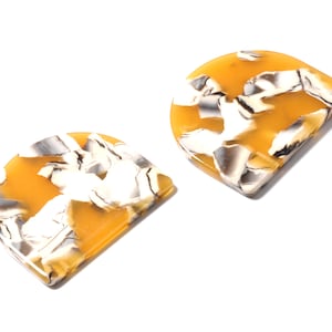 Acetate Acrylic Charms -  D Shaped Pendant - Acetate Tortoise Shell Charm - Color Code: A14 - 29,7x34,5x2,62mm - AC1638-A14
