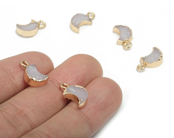 Druzy Resin Crescent Earring Charms - Brass Moon Pendant - Gold Tone Plated Brass – Jewelry Making Supplies - 14.36x8.35x3.87mm - RC1205