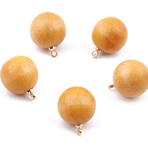 Pingente de Bola de Madeira - Pingente de Bola de Madeira - Pingente de Brinco de Bola de Madeira Natural - Contas de Madeira com Liga Metálica - 16,61x13,69 mm - BB1081 imagem 2