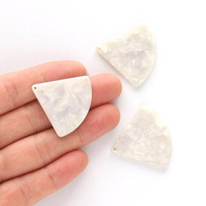 Acetate Fan Charms - Pizza Slice Earrings and Pendant - Earring Findings - Jewelry Necklace - Color Code: A30 - 31.2x34.5mm - AC1081D
