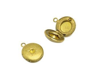 Brass Round Locket Charm - Raw Brass Sun Circle Locket Charms - Antique Looking Locket - Vintage Looking Locket - 16.06x13x3.98mm - PP8946