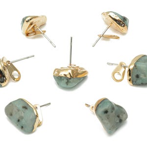 Pendiente de jaspe Ki Wi con aro - Poste de piedra natural - Piedra chapada en tono dorado - Acero inoxidable quirúrgico 316 - 11,9 x 9,96 x 7 mm - NS1762E imagen 3