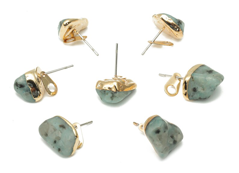 Pendiente de jaspe Ki Wi con aro - Poste de piedra natural - Piedra chapada en tono dorado - Acero inoxidable quirúrgico 316 - 11,9 x 9,96 x 7 mm - NS1762E imagen 3