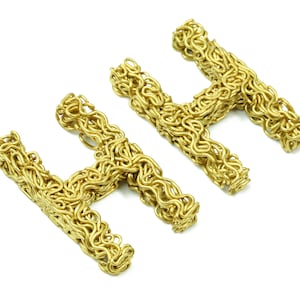 Brass H letter Pendant - Raw Brass Hammered Wire Letter H Alphabets Charms - Jewelry Supplies - 27.99x17.02x4.33mm - PP2926