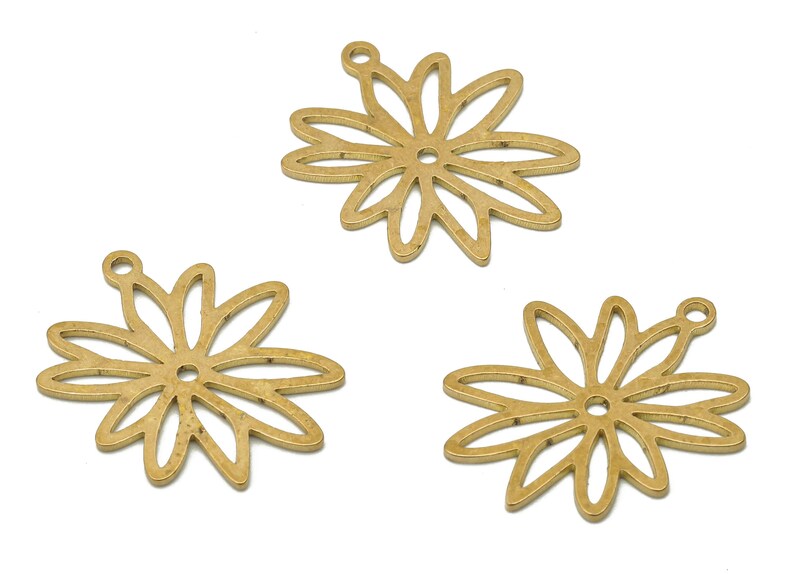 Messing bloembedels - onbewerkte messing bloem blad uitgesneden hanger - oorbelbevindingen - lasergesneden messing sieradenbenodigdheden - 19,8 x 16,8 x 0,72 mm- PPA4266 afbeelding 3