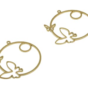 Round Butterfly Earring Charms - Raw Brass Circle Butterfly Pendant – Earring Finding - Jewelry Making Supplies - 32.87x32.6x0.73mm - PP4209