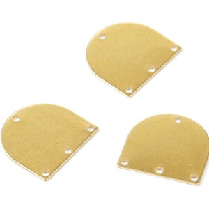 Raw Brass D Shaped Connector Charms – Textured Jewelry Supplies (16.9x16.1x0.65mm) PP1767 image 3