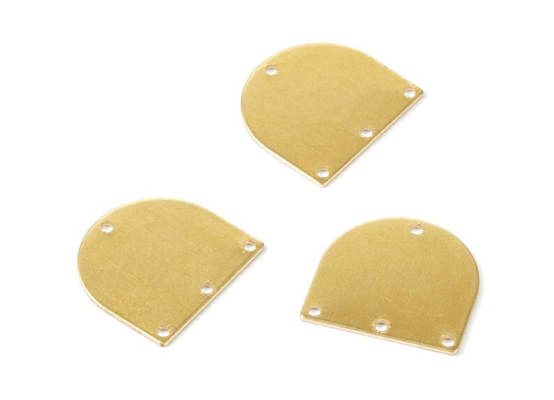Raw Brass D Shaped Connector Charms – Textured Jewelry Supplies (16.9x16.1x0.65mm) PP1767 image 3