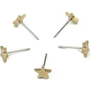Brass Star Earring Stud - Raw Brass Star Earring Post - Steel Stud - Earring Post - Jewelry Supplies - 7.65x7.65x1.63mm - PP3159