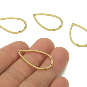 Conector para pendientes de latón en forma de gota - Pendiente de latón en bruto con forma de lágrima - Con 4 agujeros - Conector - 30,5 x 19,8 x 1 mm - PPZ0203