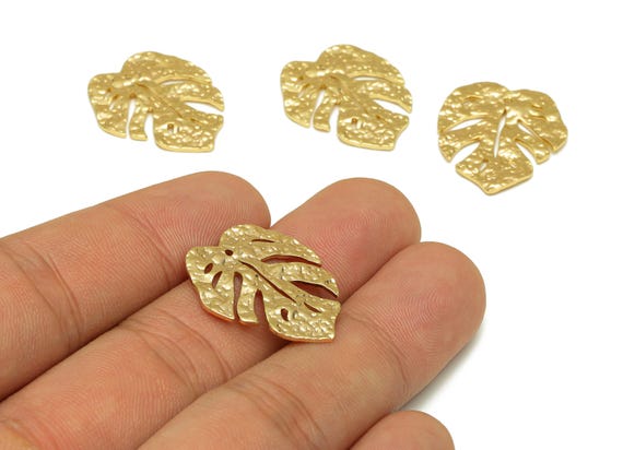 Brass Monstera Charms - Hammered Leaf Brass Pendant - Raw Brass Botanical Earring Charms - Earring Finding - 25.08x 20.8x1.57mm - PP8617