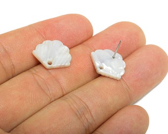 Acryl schelpvormige oorknopjes – Witte kust- en strandsieraden Kleur: A12 (17x13x2,2 mm) AC2689-A12