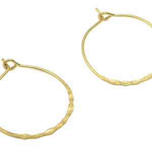 Brass Hammered Round Ear Hoop - Raw Brass Ear Wire 25 - Geometric Earring Findings - Jewelry Supplies - 29.56x24.37x0.68mm - PP5210-25