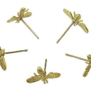 Brass Bee Earrings Stud - Raw Brass Bee Earring Post - Bee Stud Earring - Brass Stud - 14.2x8.6x0.6mm - PP8031