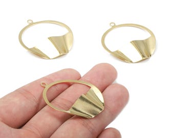 Brass Round Charms - Raw Brass Half Moon Wavy Earrings and Pendant - Brass Round Necklace - Earring Finding - 41.49x36.27x0.6mm - PP2947