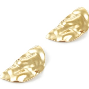 Brass Wavy Half Round Charms - Wavy Half Round Raw Brass Connectors With 2 Holes - Jewelry Supplies - 29x15x1,75mm - PP1822
