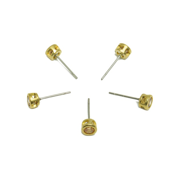 Champagne (CZ-19) Zircon Earring Stud - Raw Brass Minimalist CZ Earring Post - Cubic Zircon Earring Post - 15.6x5.4x3.5mm - PP9825N