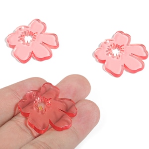 Örhängesberlock i akryl - Rosa blommaörhängen - Örhängesdetaljer - Smyckestillbehör - Färgkod: A465 - 34,77x30,41x2,86 mm - AC1923E
