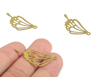 Ciondolo a forma di ala di farfalla in ottone - Pendente geometrico a forma di ala in ottone grezzo - Ciondoli fai da te per orecchini e creazione di gioielli - 35,2x15,11x0,28 mm - JJC12338
