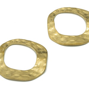 Brass Hammered Geometry Charms - Raw Brass Round Charm - Hammered Drop Charm - Circle Charm - Earring Findings - 30.04x30.04x1.1 - PP7989