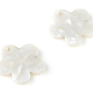 Tortoise Shell Earrings - Acetate Earring Charms - Flower Shaped Pendant - Earring Findings - Color Code: A12 - 19.98x19.23x2.55mm - AC1147B