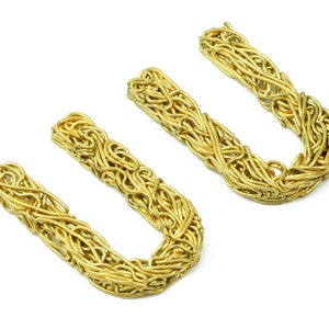 Brass U letter Pendant - Raw Brass Hammered Wire Letter U Alphabets Charms  - Jewelry Supplies - 28.41x17.07x3.04mm - PP2939