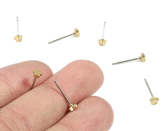 Mini stjärnörhänge i mässing - Stjärnörhänge i rå mässing - Stålörhänge - Örhänge - Smyckestillbehör - 3,88x3,88x1,54 mm - PP3157