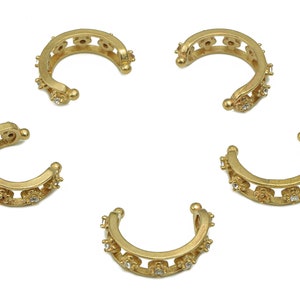 Messing Bloem Open Ronde C Ring - Ruwe Messing Septum Ring Met Zirkoon - Huggie Hoepel Manchet Oorbel - Kraakbeen Oorbel - 14.6x4.2x2.5mm - PP8158