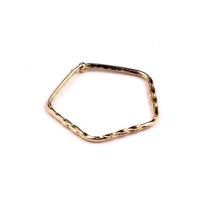 Pentagon Shaped Charms- Zinc Alloy Earring Findings - Gold Tone - Alloy Pendant for Necklace - Jewelry Supplies - 34x34x1.6mm - ZZ1152