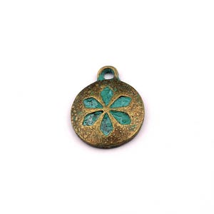 Faux Patina Pendant - Button Shaped - Alloy Charms - Antique Bronze Tone Necklace - Zinc Alloy Beads - Jewelry Supplies - 16x13x2.5mm ZZ1070