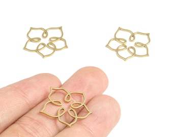 Brass Flower Earring Charms - Raw Brass Flower Pendant - Earrings Finding - Jewelry Supplies - 23.47x21.96x0.83mm - PPM3117