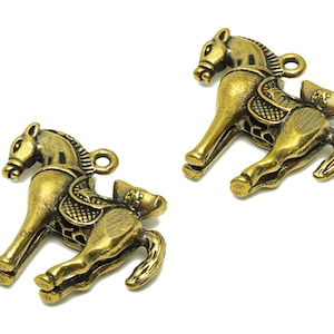 Messing Pferd Anhänger - Rohes Messing Pferd Ohrring Charms - Antik aussehende Anhänger - Geld Pferd Figur - Für Halskette - 31x24.77x8.17mm - PP8780