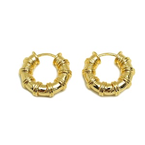 Brass Circle Huggie Earring - Gold Water Pipes Hoop Earrings - Thick Pipes Huggie Clasp - 18K Real Gold Plated - 21.42x19.83x6mm - RGP7749