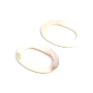 Mussel Shell Paillettes - Seashell Supply - Shell Earrings-Ellipse Shaped Pendant - Earring Findings - 34x25x2.6mm -SF1003