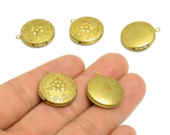 Brass Round Locket Charm - Raw Brass Flower Circle Locket Charms - Antique Looking Locket - Vintage Looking Locket - 22x20x6.49mm - PP8927