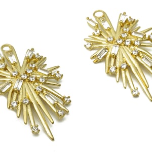 Kolczyki z mosiądzu Charms - Surowe mosiężne kolce Sun Burst Kolczyki z cyrkonią - Mosiężna zawieszka Sun Burst - 30,67x17,55x2,18 mm - PP7741