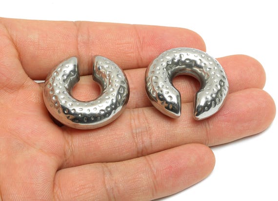 Steel Round Hoop Ear Cuff - Bold Hammered Steel Ear Cuff - Chunky Statement Metal Ear Cuff - Punk Style Steel Jewelry - 30x30x10mm - SS1690