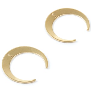Brass Moon Connector - Moon Shaped Raw Brass Charms- Earring Findings - Jewelry Supplies - 27,18x25,85x1mm - PP1864