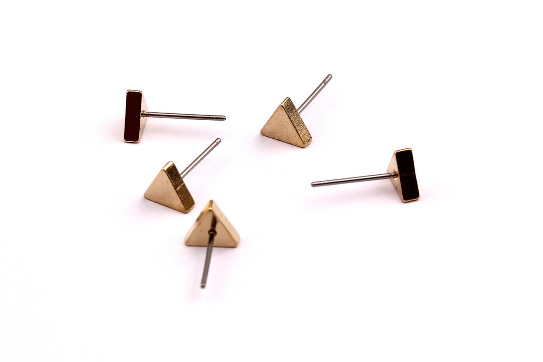Triangle studs Clearance