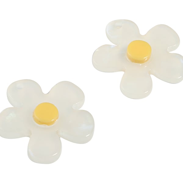 Acrylic Daisy Charms - Daisy Earring and  Pandant - Earring Findings - Jewelry Supplies - 20.51x19.47x3.86mm - AC1909